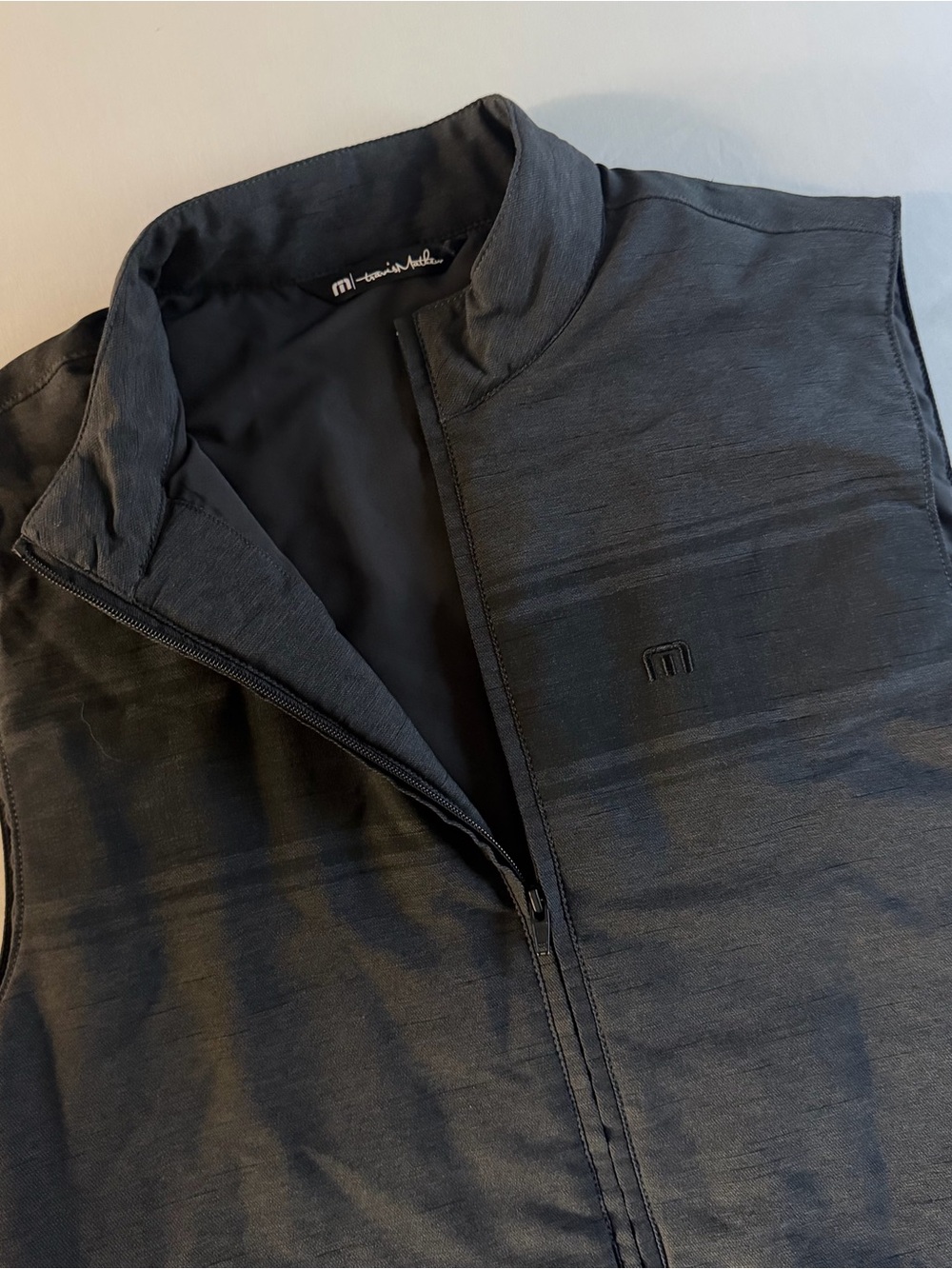 Travis Mathew Vest Men MED Golf Commute Office Business Travel Full Zip